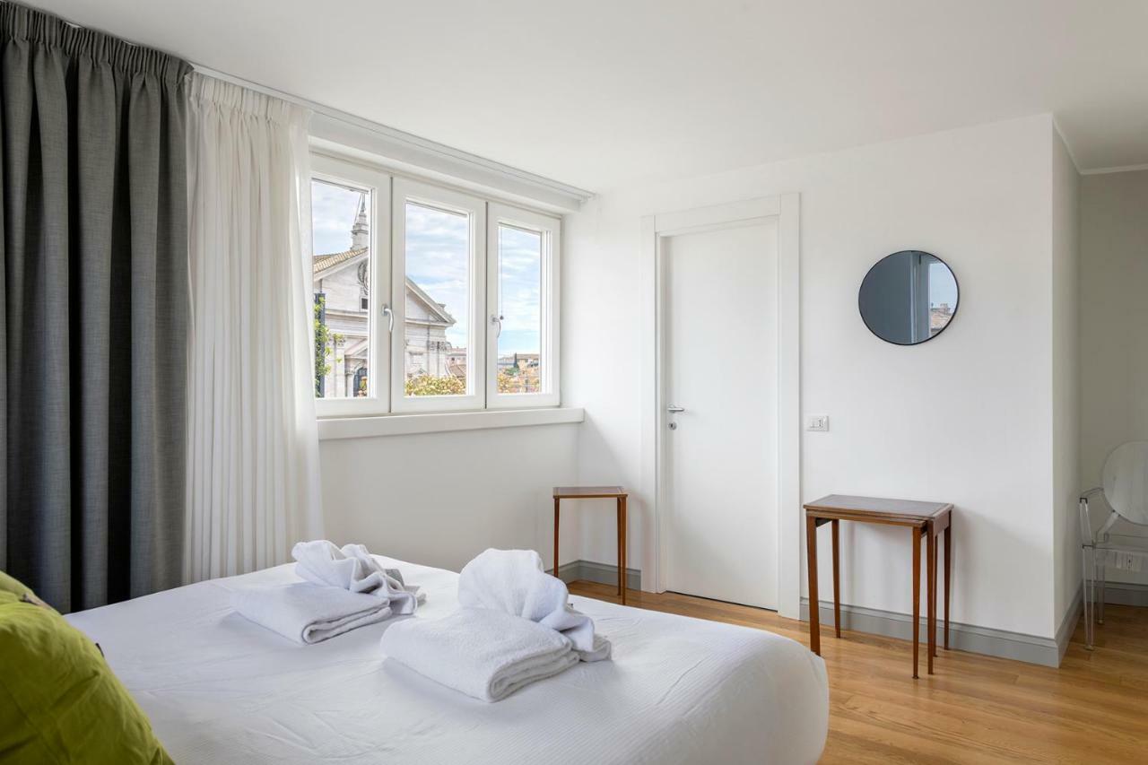 Penthouse Rome Capitol Roma Exterior foto